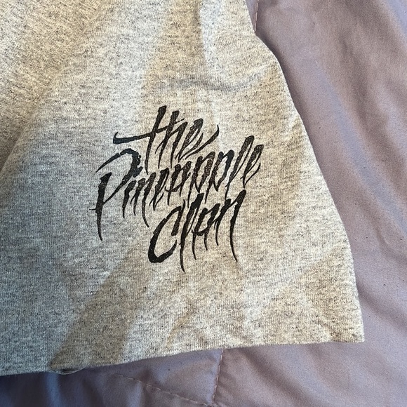 Grey Farmers Market Hawaii Tee - Picture 3 of 4